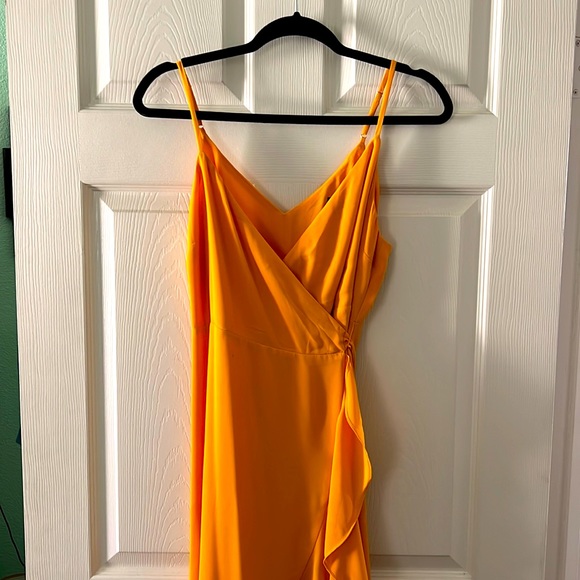 Lulu’s Wrap Dress - Picture 1 of 12